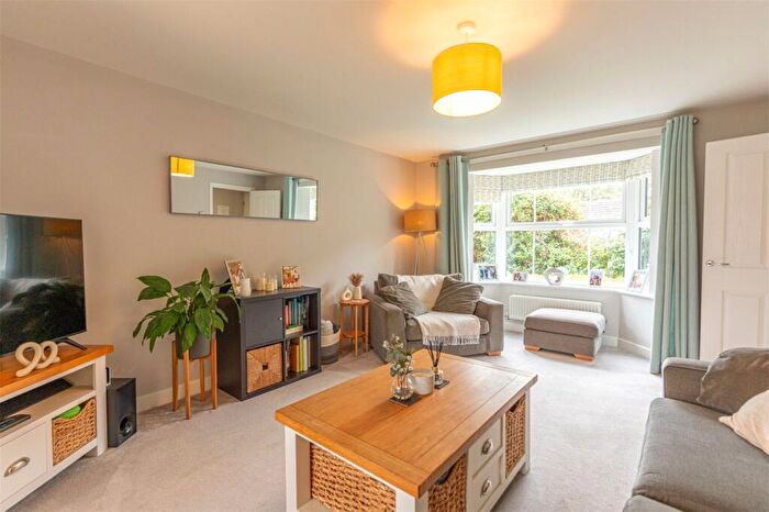 4 Bedroom Detached House For Sale In Bremridge Close, Barford, Warwick, Warwickshire, CV35