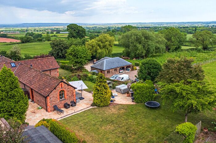 4 Bedroom Barn Conversion For Sale In Farringdon Lane, North Petherton, Bridgwater, Somerset, TA6