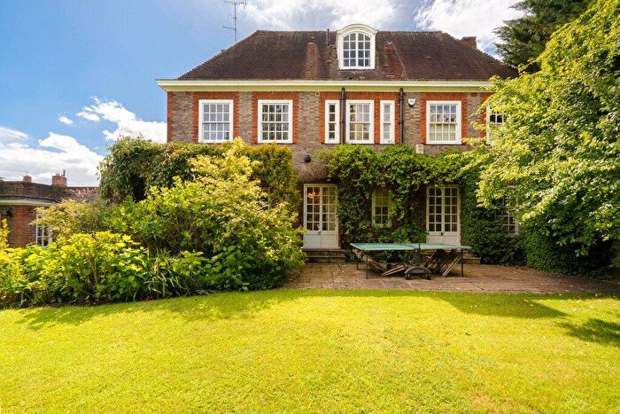 6 Bedroom Detached House For Sale In Heath Gate, Hampstead Garden Suburb, London, NW11