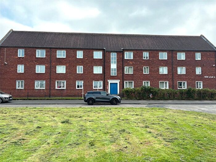 3 Bedroom Flat For Sale In Park Avenue, Gosforth, Newcastle Upon Tyne, Tyne And Wear, NE3
