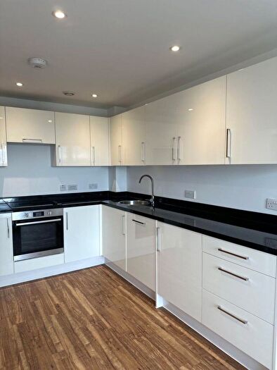 1 Bedroom Flat To Rent In Aire, Cross Green Lane, LS9