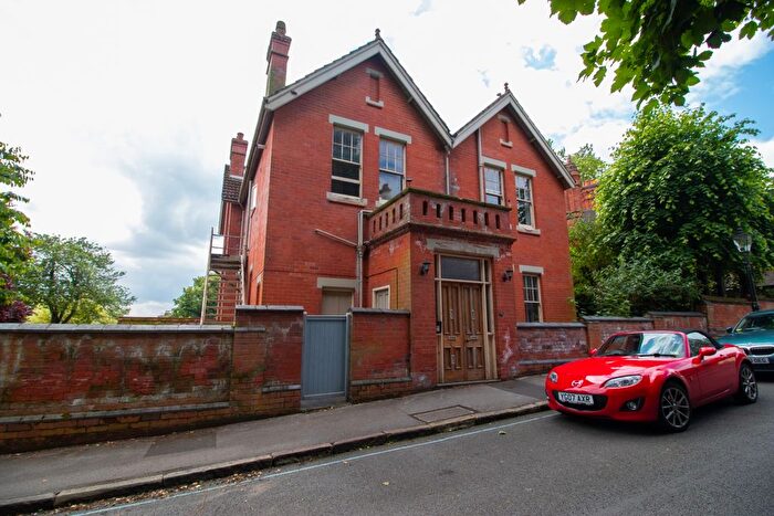 1 Bedroom Flat To Rent In Newcastle Drive, The Park, NG7