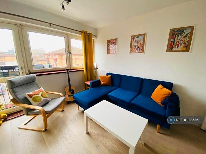 2 Bedroom Flat To Rent In London, London, E2
