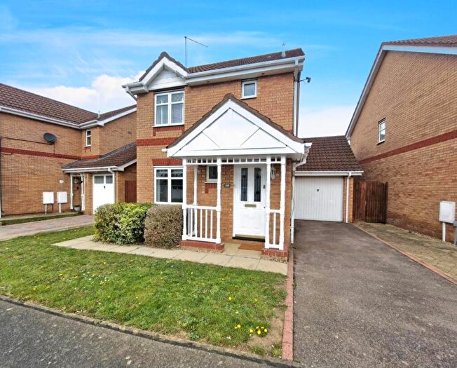 3 Bedroom Detached House For Sale In Riverstone Way, Hunsbury Meadows, Northampton, NN4