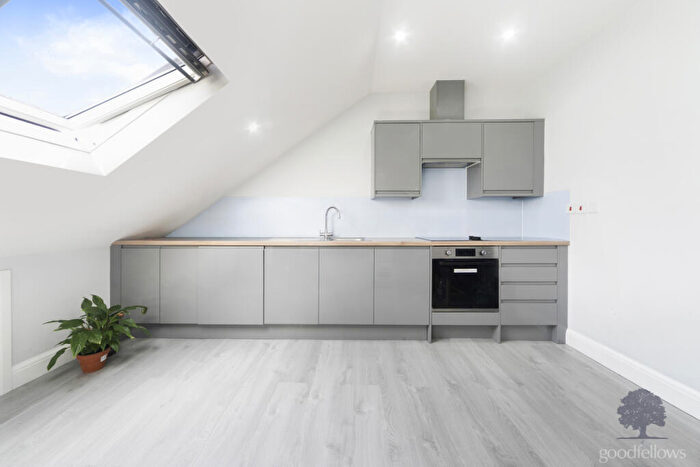 1 Bedroom Apartment To Rent In Central Road, Morden, SM4