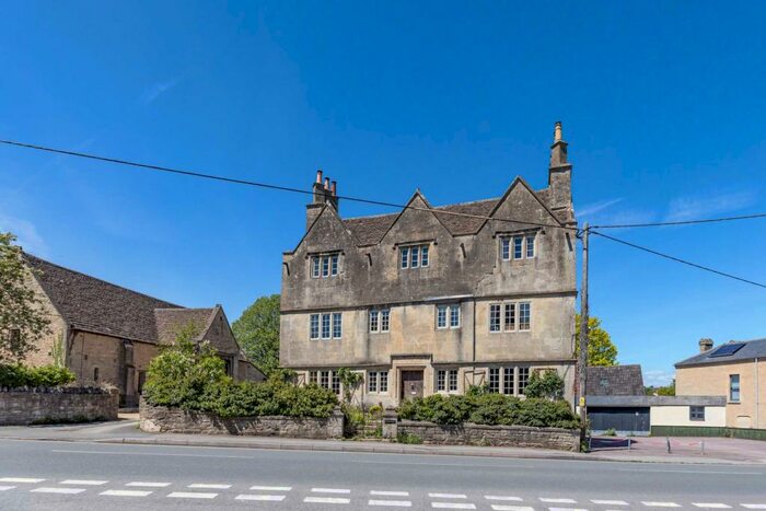 5 Bedroom Manor House To Rent In High Street, Box, SN13