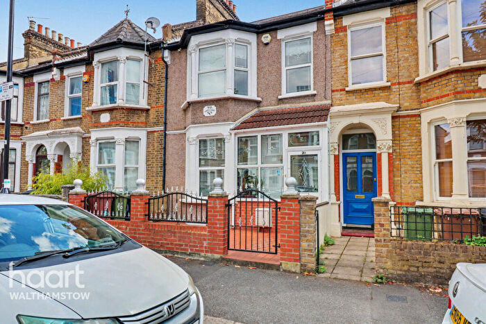 3 Bedroom Terraced House For Sale In Priory Avenue, Walthamstow, E17