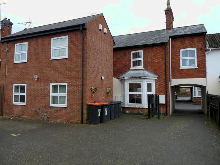 1 Bedroom Flat To Rent In Hockliffe Street, Leighton Buzzard LU7