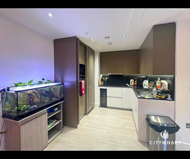 2 Bedroom Apartment For Sale In Apartment, Carrara Tower, Bollinder Place, London, EC1V