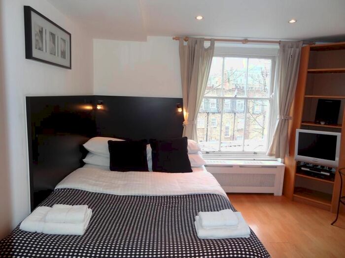 Studio To Rent In Cartwright Gardens, Bloomsbury, London, WC1H