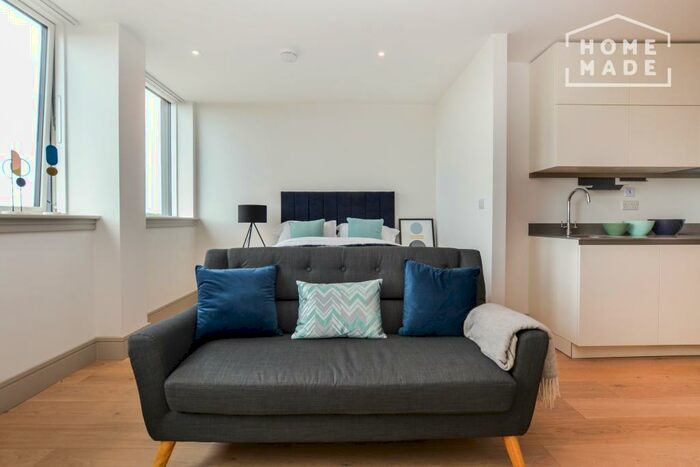 Studio To Rent In Edgware Hills, Edgware, HA8