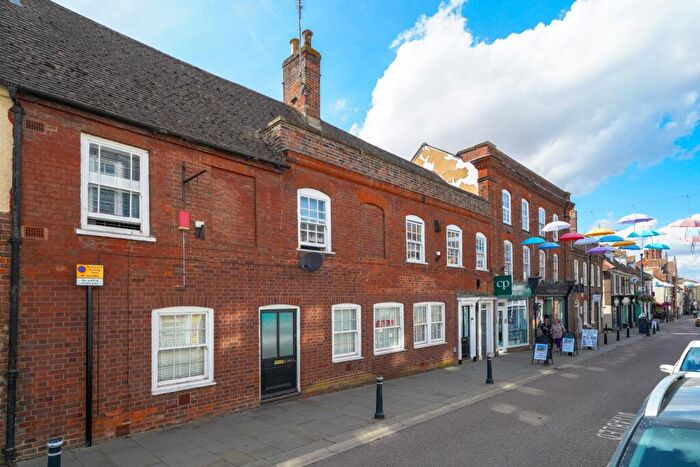 2 Bedroom Apartment For Sale In High Street, Royston, SG8