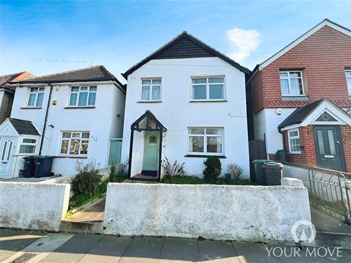 4 Bedroom Detached House To Rent In Cecil Road, Gravesend, Kent, DA11