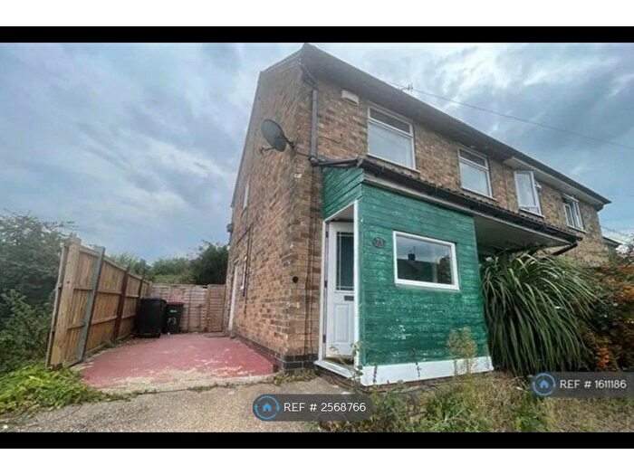 2 Bedroom Semi-Detached House To Rent In Lime Tree Road, Hucknall, Nottingham, NG15