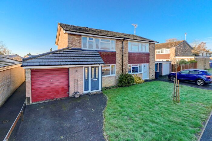3 Bedroom Semi Detached House For Sale In Rose Avenue, Hazlemere, High Wycombe, Buckinghamshire, HP15