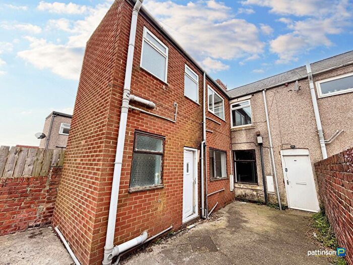 2 Bedroom Flat For Sale In Hawthorn Road, Ashington, Northumberland, NE63