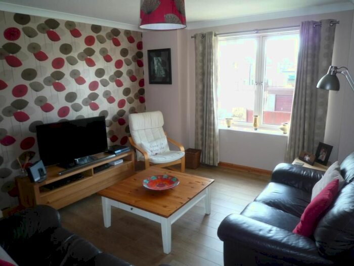 2 Bedroom Flat To Rent In Hilton Heights, Aberdeen, AB24