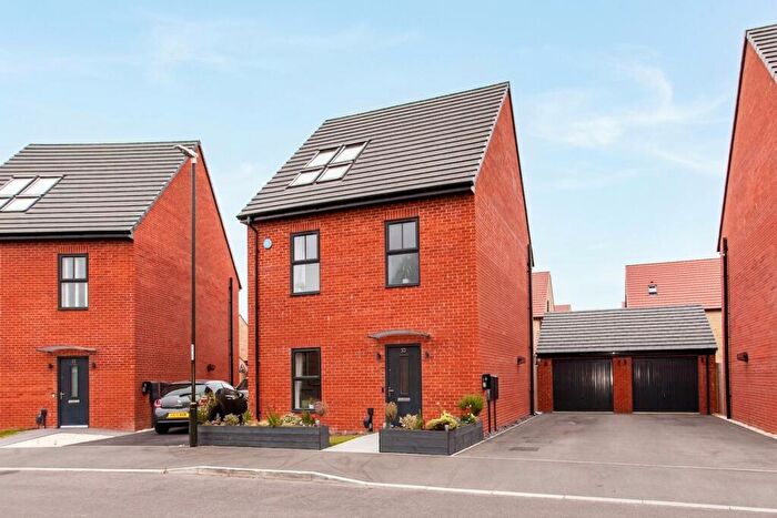 4 Bedroom Detached House For Sale In Oakham Road, Bolsover, S44