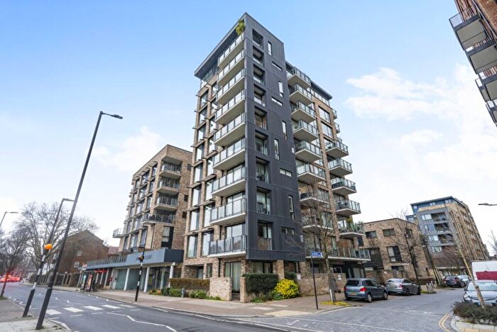 1 Bedroom Flat To Rent In Albany Road, London, SE5