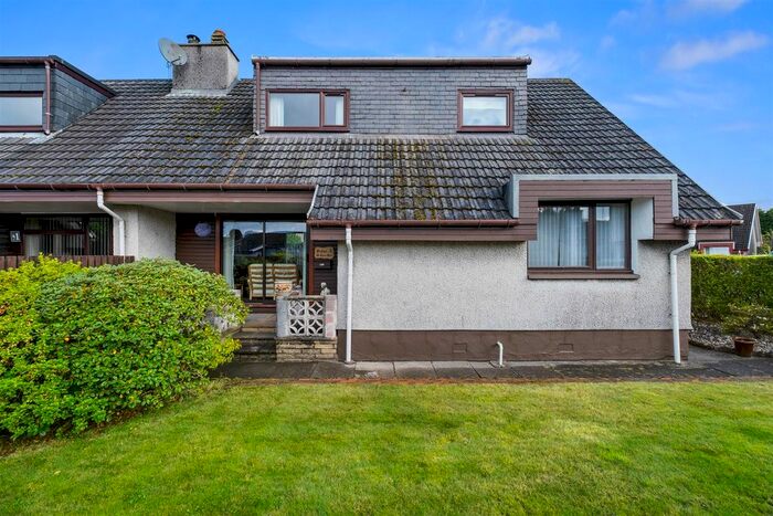 3 Bedroom Property For Sale In Mcalpine Place, Lochyside, Fort William, PH33