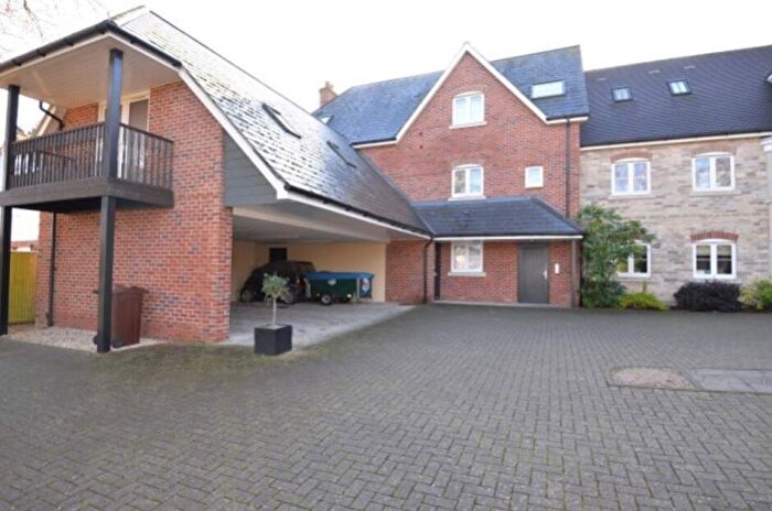 2 Bedroom Apartment To Rent In Eynsham Road, Botley, Oxford, OX2