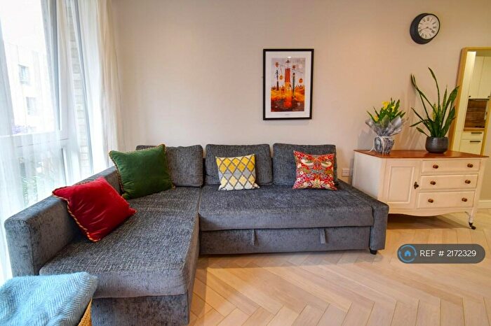 1 Bedroom Flat To Rent In Blondin Way, London, SE16