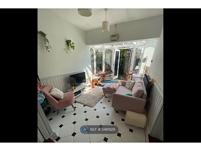 1 Bedroom Flat To Rent In Sheffield, Sheffield, S10