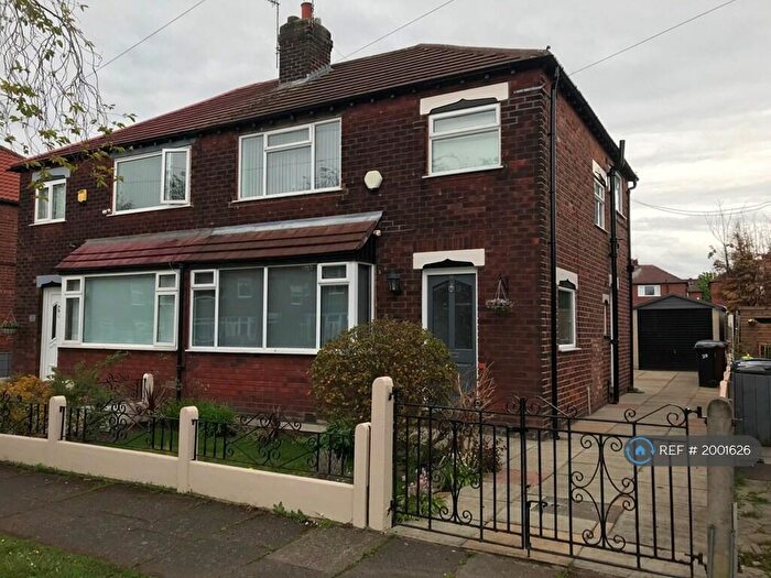 3 Bedroom Semi Detached House To Rent In Wordsworth Road, Stockport, SK5