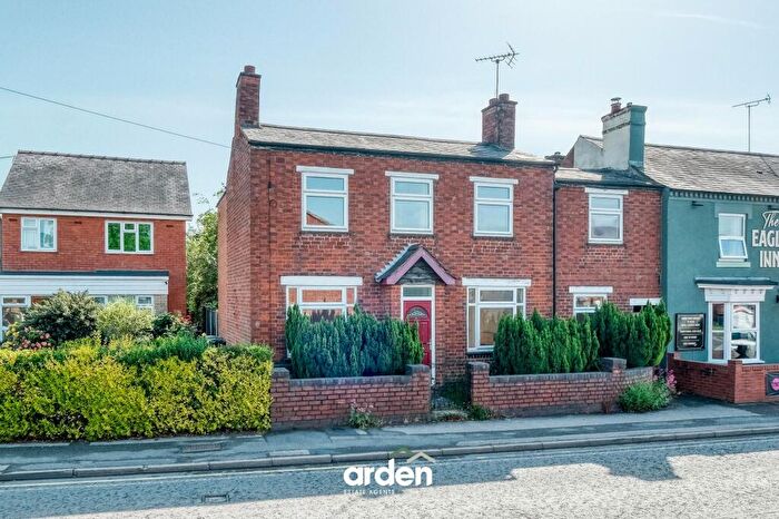 3 Bedroom Semi-Detached House For Sale In Evesham Road, Redditch, B97