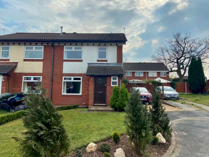 3 Bedroom Semi-Detached House To Rent In Anns Close, Little Sutton, CH66