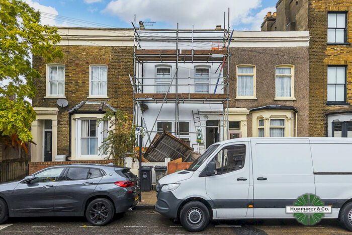 2 Bedroom Flat To Rent In Clifden Road, London, E5