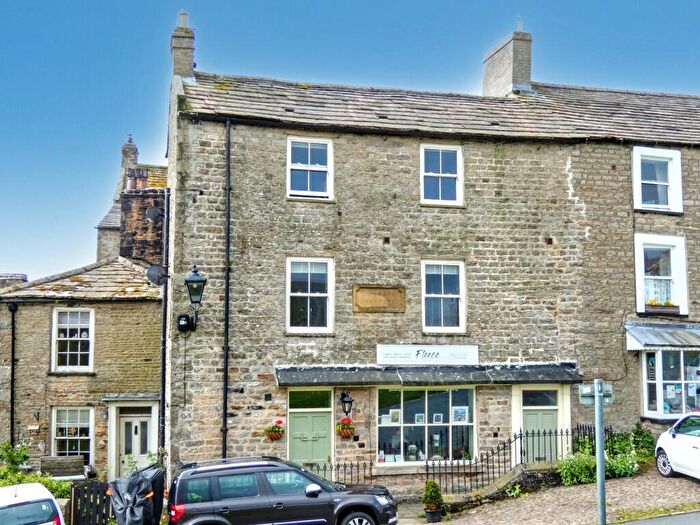 1 Bedroom Flat For Sale In Flat, The Literary Institute, Reeth, DL11
