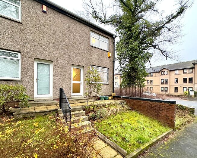 2 Bedroom Terraced House To Rent In Maxwell Gardens, Pollockshields, Glasgow, G41