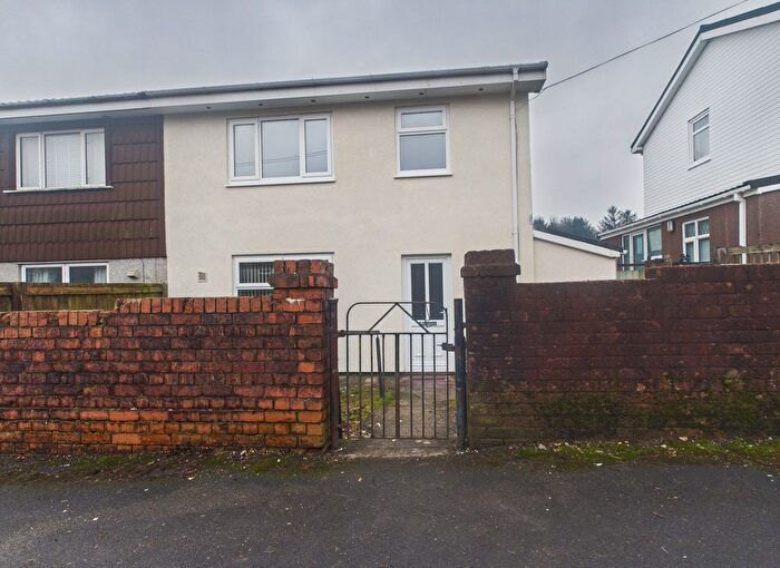 3 Bedroom Semi-Detached House For Sale In Waun Fawr, Rassau, NP23