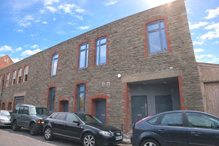 1 Bedroom Apartment To Rent In Braggs Lane, Bristol, Somerset, BS2