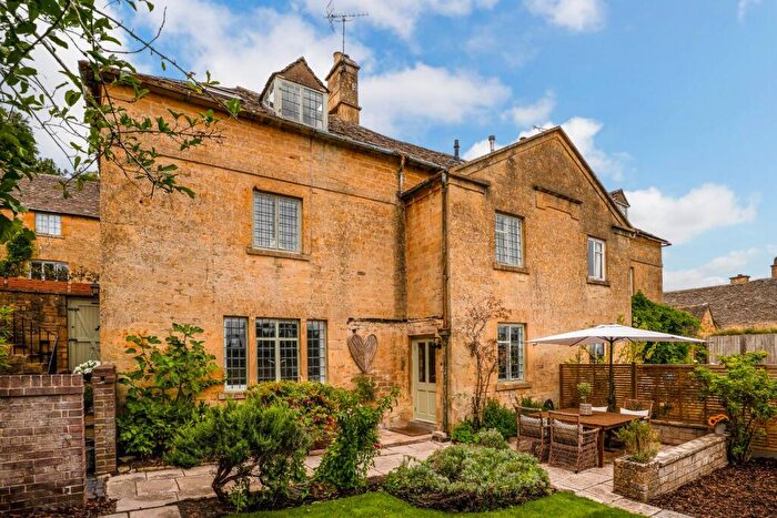 3 Bedroom Semi-Detached House For Sale In Bourton-On-The-Hill, Moreton-in-Marsh, Gloucestershire, GL56