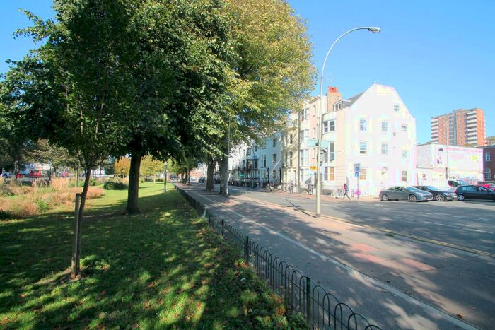 Apartment To Rent In Grand Parade, Brighton, BN2