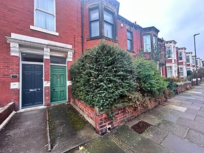 2 Bedroom Flat To Rent In Biddlestone Road, Heaton, Newcastle Upon Tyne, NE6