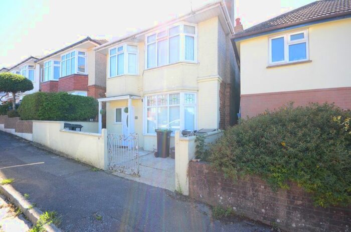 1 Bedroom Flat For Sale In Portland Road, Bournemouth, BH9