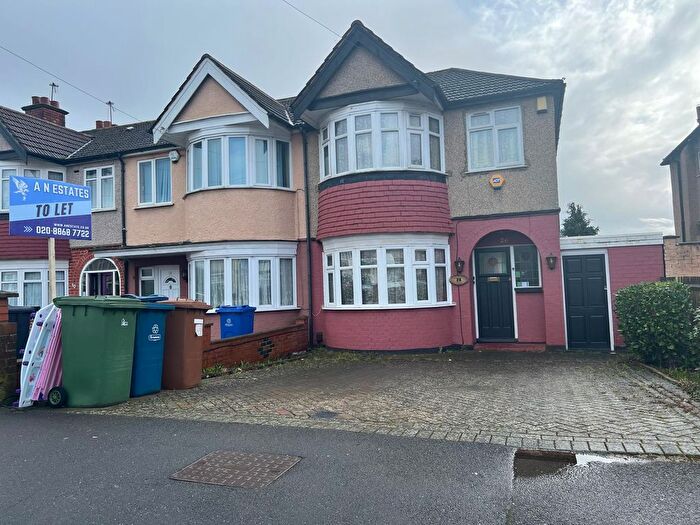 3 Bedroom Semi-Detached House To Rent In Clitheroe Avenue, Rayners Lane, Harrow, Greater London, HA2