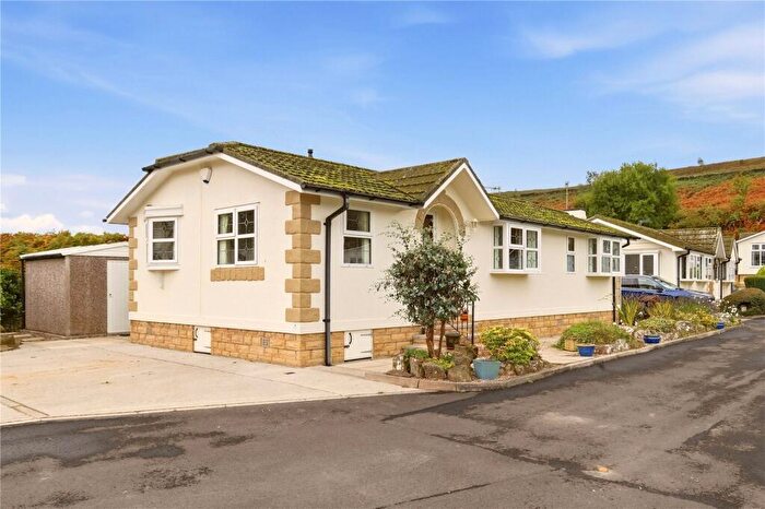 2 Bedroom Park Home For Sale In The Green, Dales View Park, Salterforth, Barnoldswick, BB18