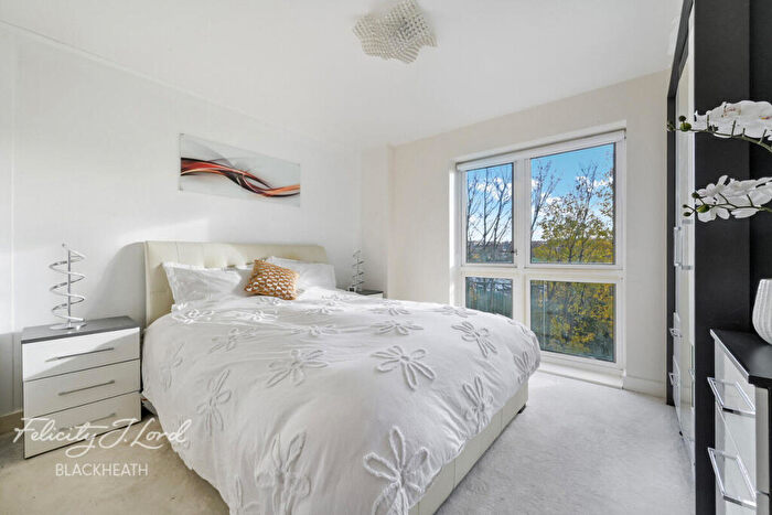 1 Bedroom Apartment For Sale In Fairthorn Road, Charlton, SE7