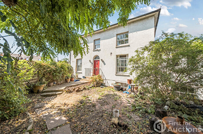 5 Bedroom Semi-Detached House For Sale In Portsmouth Road, Cobham, Surrey, KT11