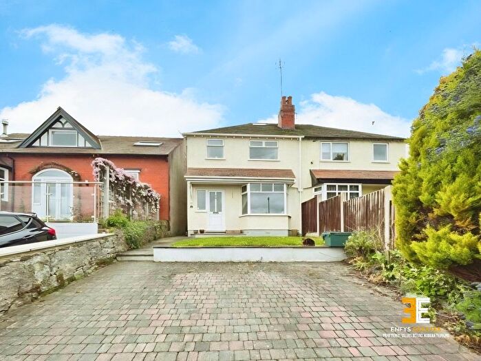 3 Bedroom Semi-Detached House For Sale In Sandhills Road, Old Colwyn, LL29