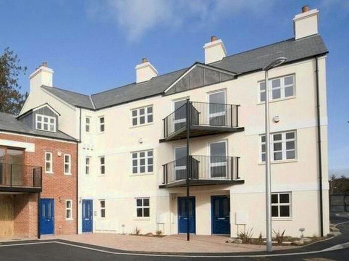 4 Bedroom Town House For Sale In Redworth Court, Totnes, TQ9