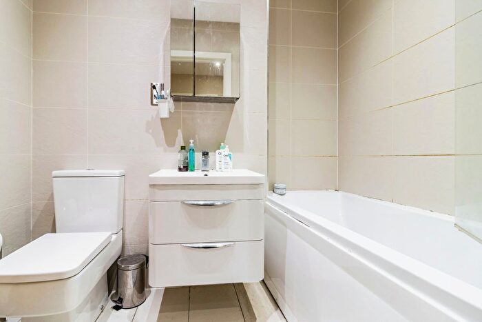 1 Bedroom Flat For Sale In Hatter Street, Manchester, M4