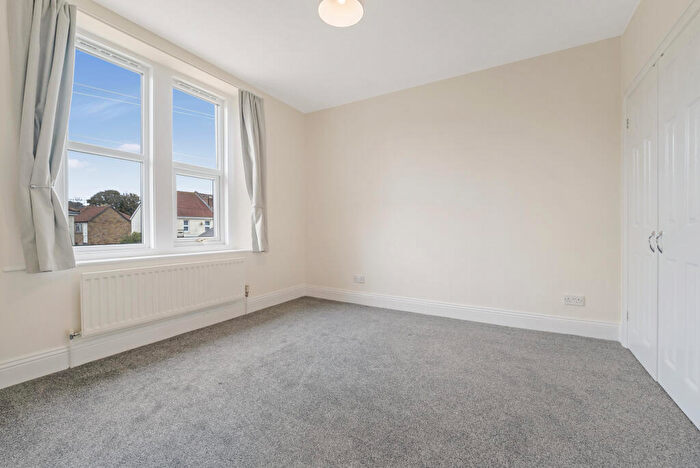 2 Bedroom Flat For Sale In Locking Road, BS23
