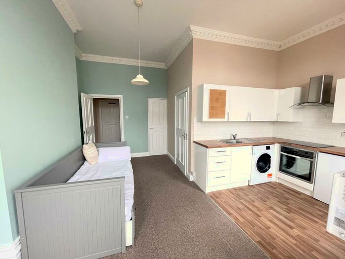 Property To Rent In High Street, Southampton, SO14