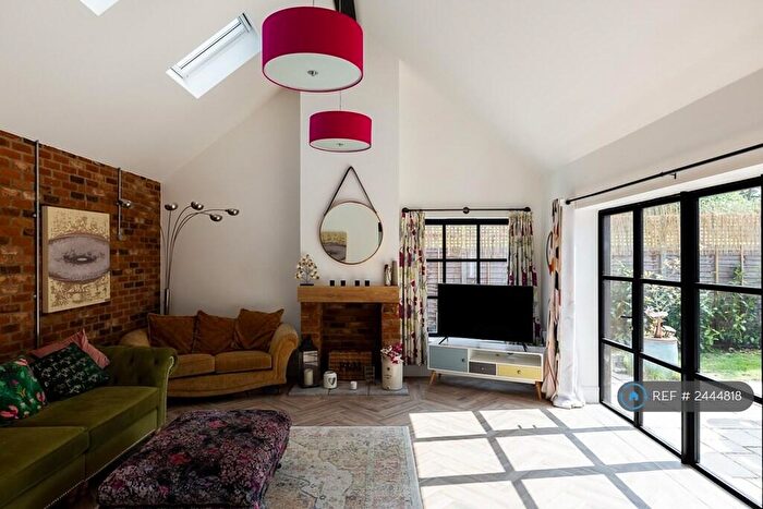 3 Bedroom Detached House To Rent In High Street, Kimpton, Hitchin, SG4