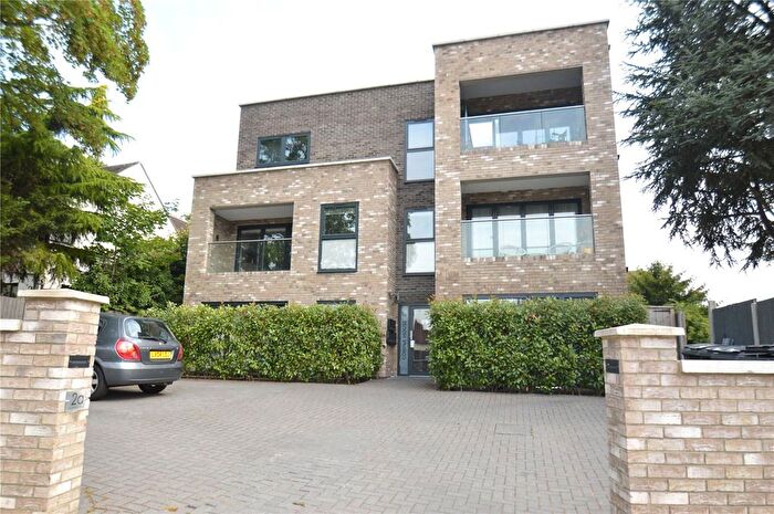 2 Bedroom Flat To Rent In Grovelands Road, Purley, Surrey, CR8